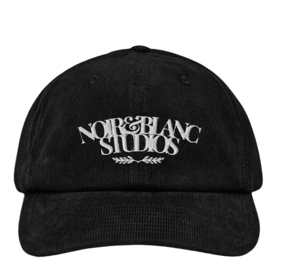 Velour Noir-Cap